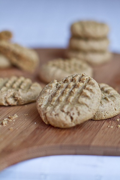 20101126IMG 3500 thumb   Auntie Angie’s Soft Peanut Butter Cookies