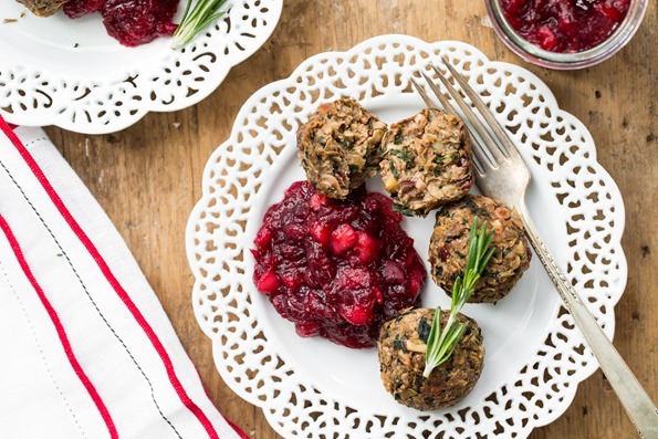 lentilwalnutmeatballscranberrysaucevegan 3018   Lentil Mushroom Walnut Balls with Cranberry Pear Sauce