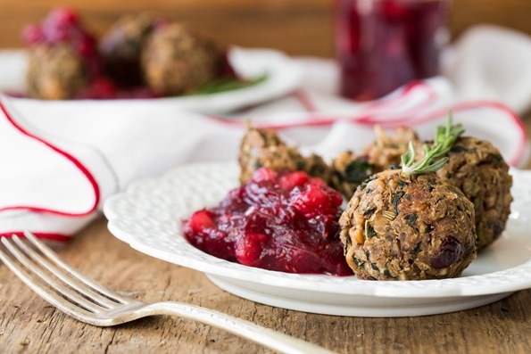 lentilwalnutmeatballscranberrysaucevegan 3034   Lentil Mushroom Walnut Balls with Cranberry Pear Sauce