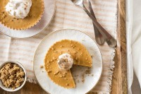 Mini Pumpkin Pie Tarts with a Sunflower Cookie Crust (Nut-free, Vegan)