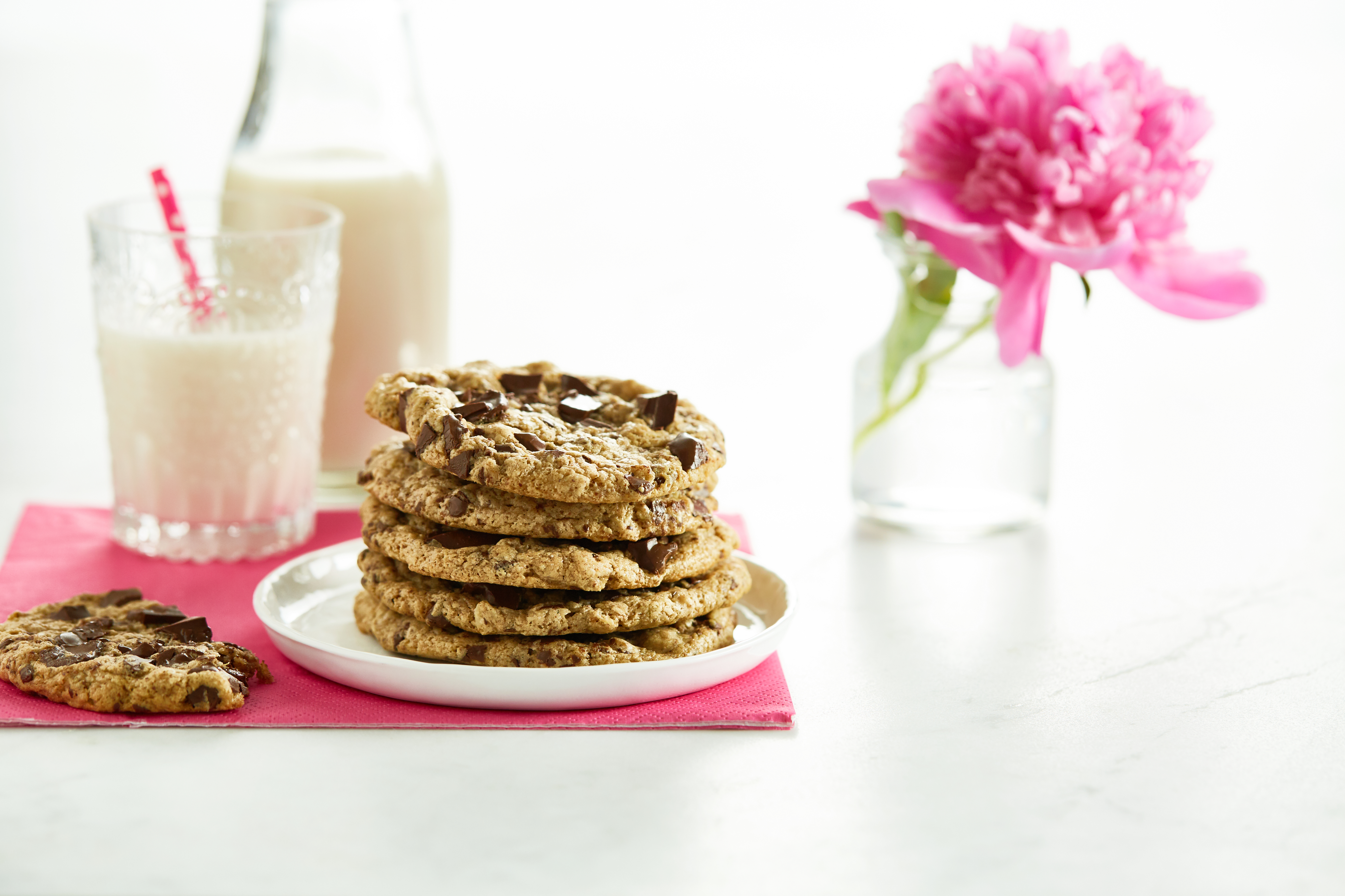 Jumbo Chocolate Chunk Cookies-image