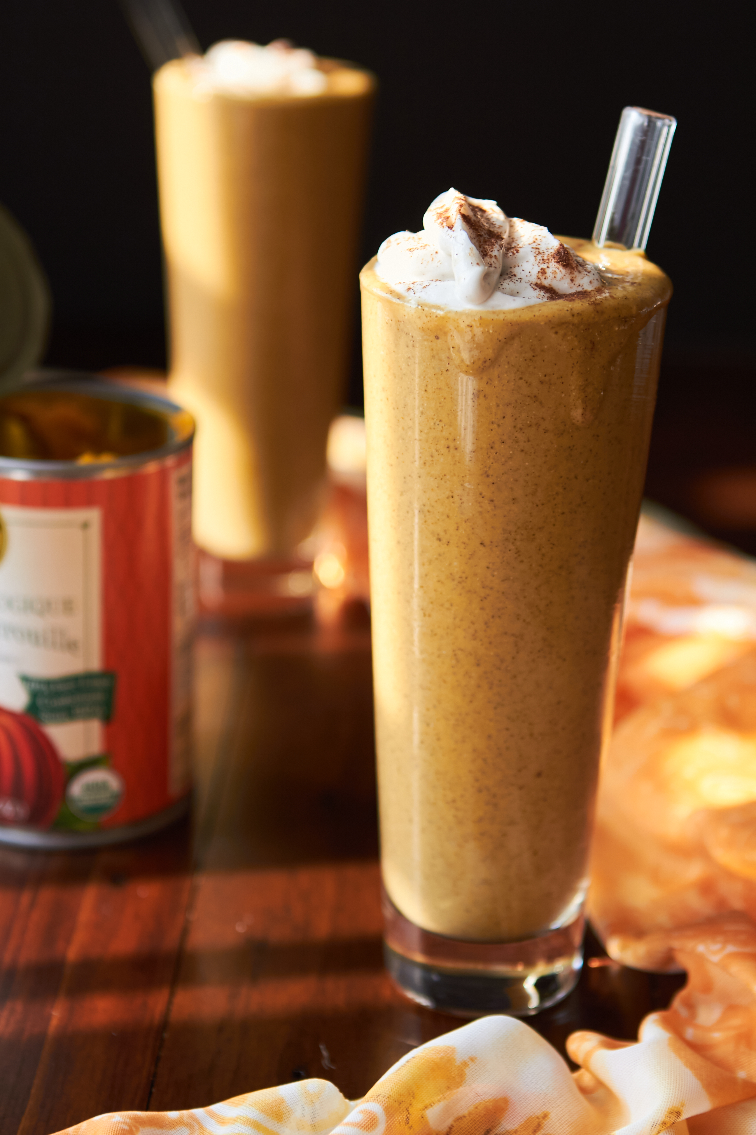 https://ohsheglows.com/gs_images/2023/08/Creamy_Pumpkin_Pie_Smoothie_for_Two_IMG_5036.jpg