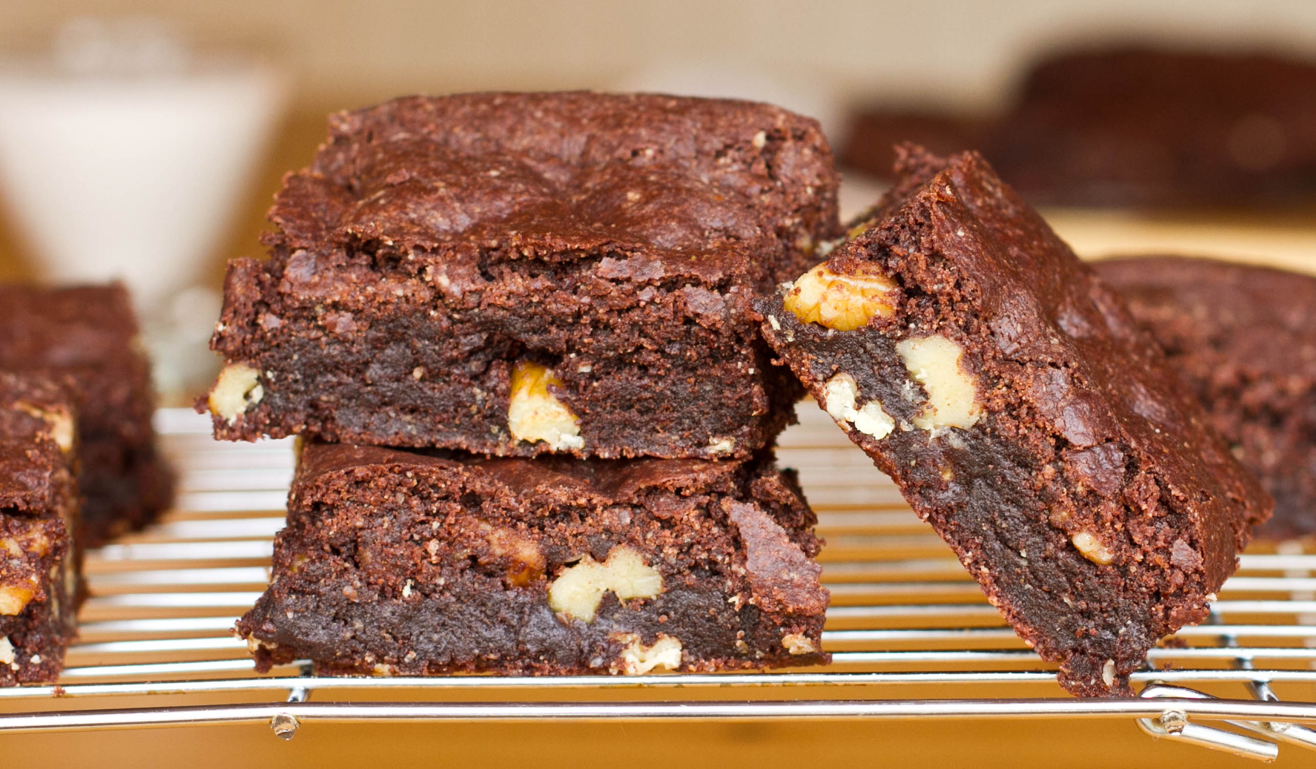 So, Brownies On The Edge Of The Pan Are Trash And I'll Tell You