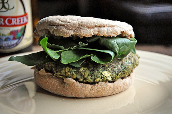 black_bean_spinach_burger