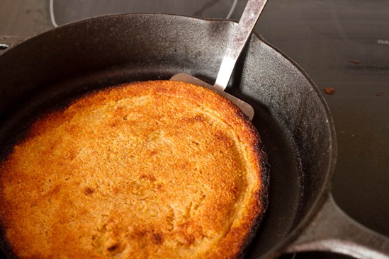 Cast Iron Skillet Cornbread (Crispy!)