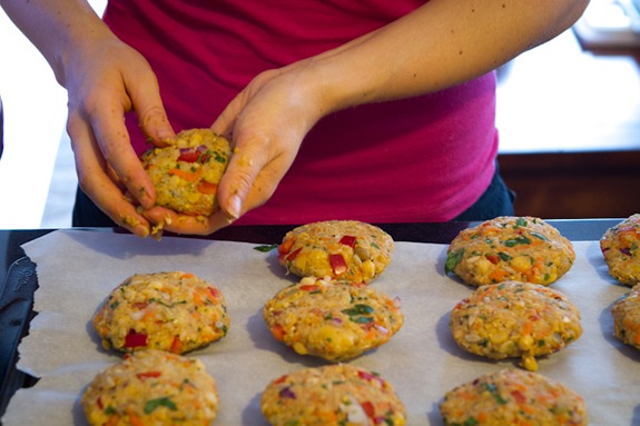 chickpea veggie burgers-3164