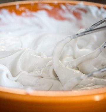 coconut-whipped-cream-4406