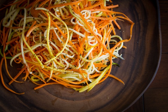 Turn vegetables into pasta with this spiralizer! It's 45% off!