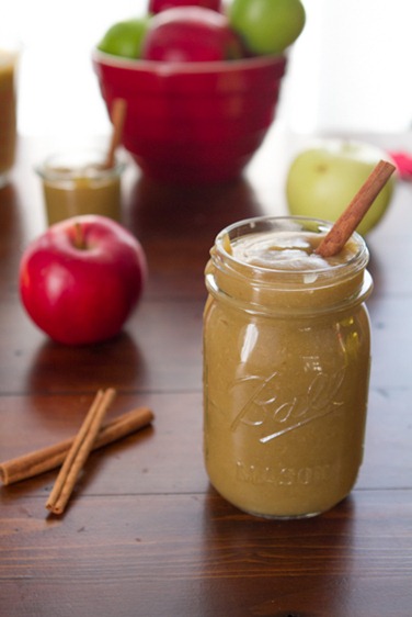 https://ohsheglows.com/wp-content/uploads/2012/09/apple-butter-6597.jpg