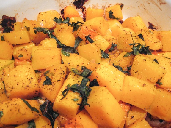 https://ohsheglows.com/wp-content/uploads/2012/09/butternut-squash-5176.jpg