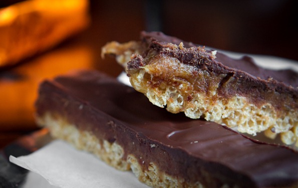 vegan peanut butter twix crispies-7470