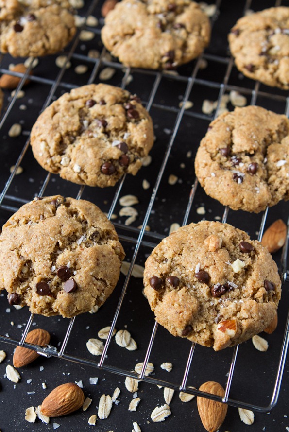 gluten free peanut butter chocolate chip cookies-8382