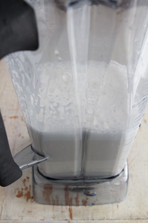 homemade almond milk-0877