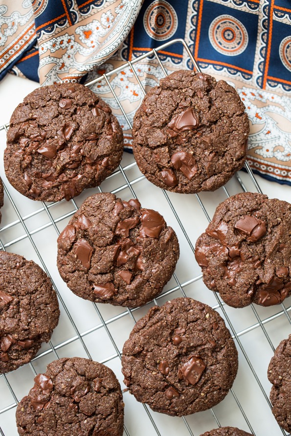 vegandoublechocolatechunkcookies-5793