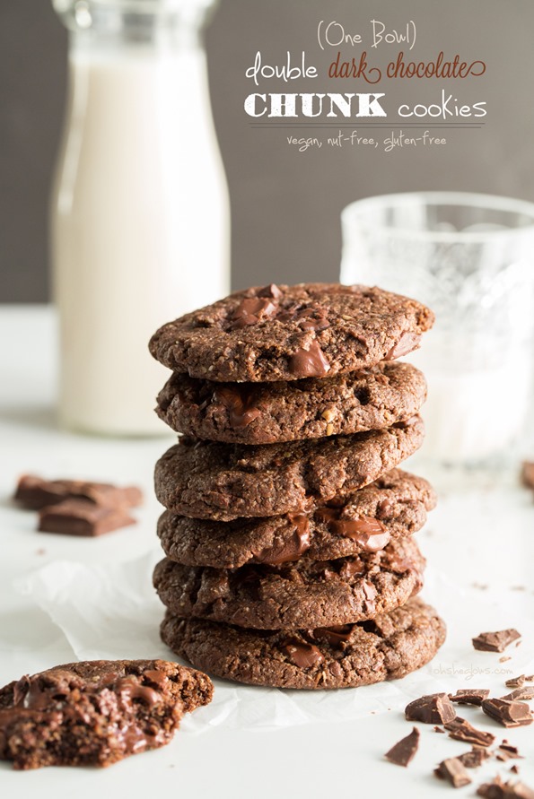 One Bowl Double Chocolate Chunk Cookies – Oh She Glows