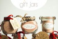 10-Spice Mix Gift Jars + Printable 10-Spice Veggie Soup Recipe!