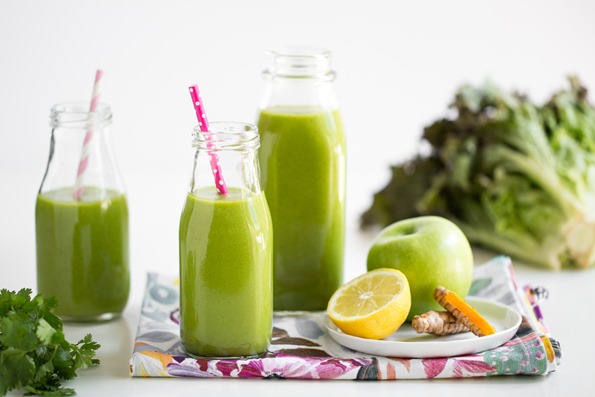 19+ Green Powder Smoothies That Taste Amazing – Happy Healthy Hippie