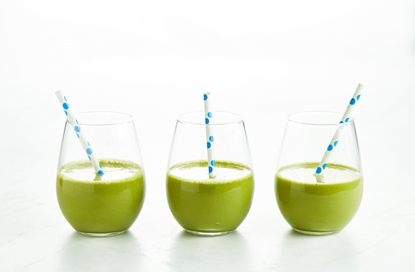 Matcha Wheatgrass Protein Smoothie 02850