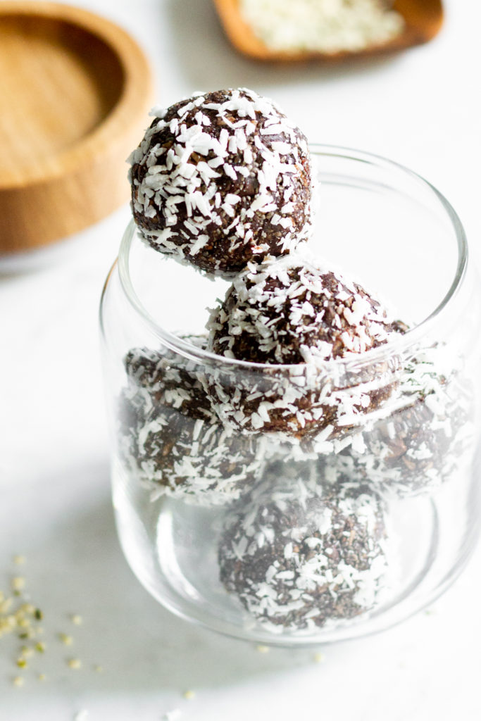 Easy Chocolate Hemp Protein Balls | Cook & Hook