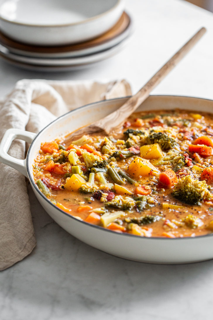 https://ohsheglows.com/wp-content/uploads/2020/04/cozyathomeanyveggiesoup-2530-728x1092.jpg